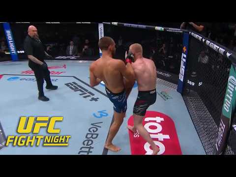 Reinier de Ridder knocks out Bo Nickal in UFC Des Moines co-main event | ESPN MMA