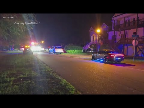 10 people shot on boat in South Carolina , police say