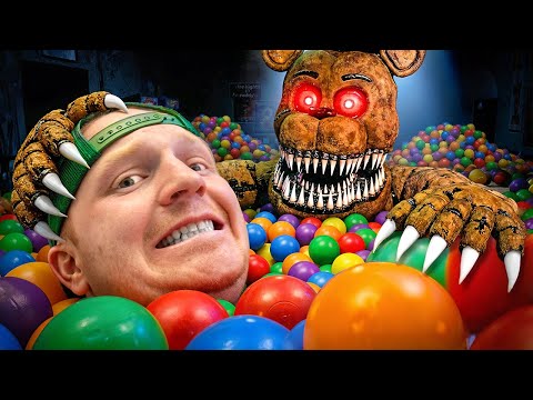 13 Ways To SNEAK OUT of FIVE NIGHTS AT FREDDY'S!!!!